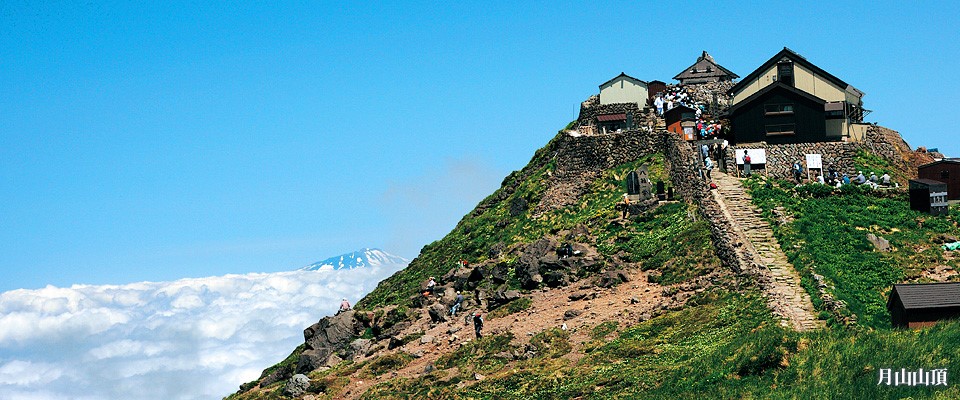 庄内町 月山山頂と鳥海山